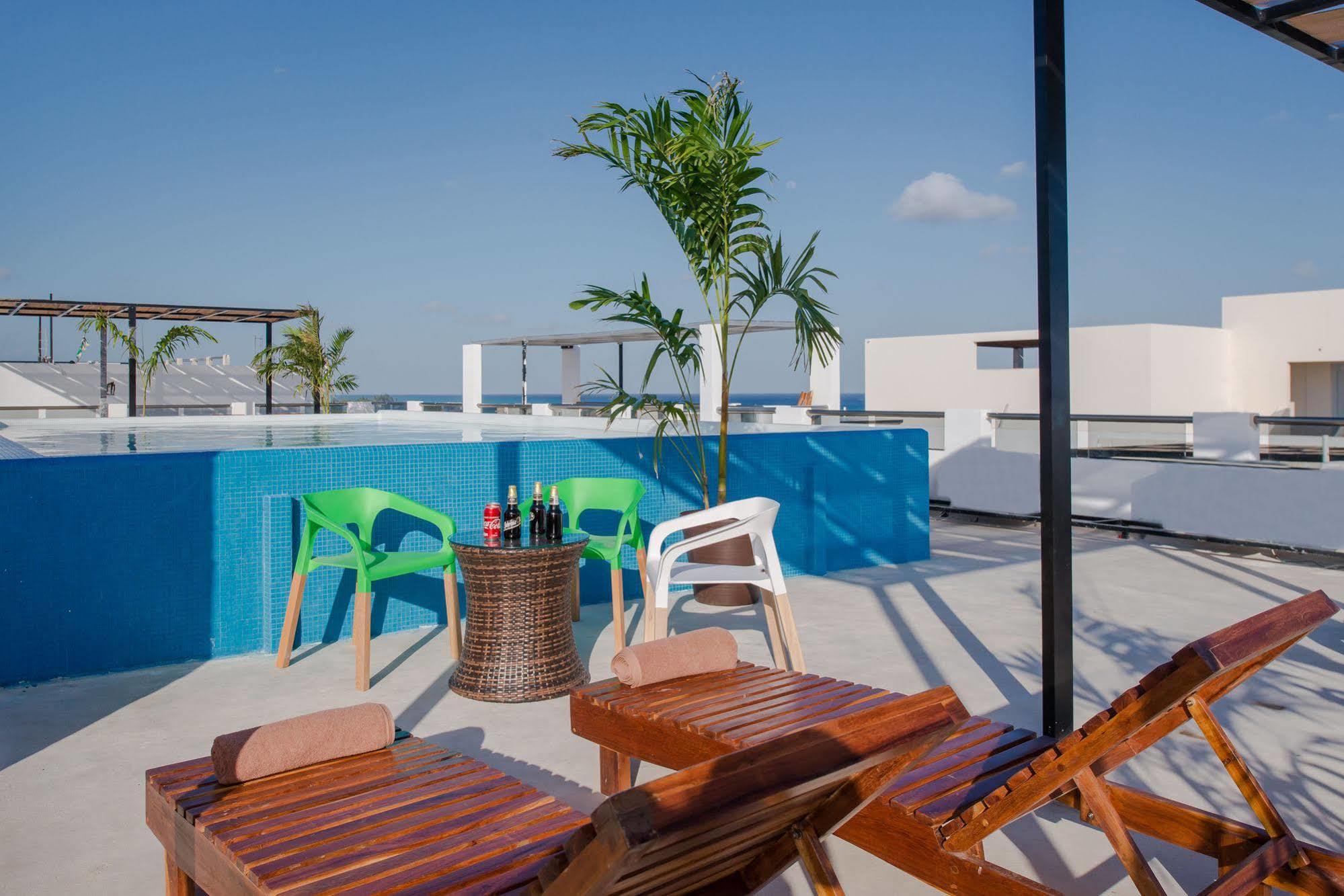 Coral Beach Condo Плая дел Кармен Екстериор снимка