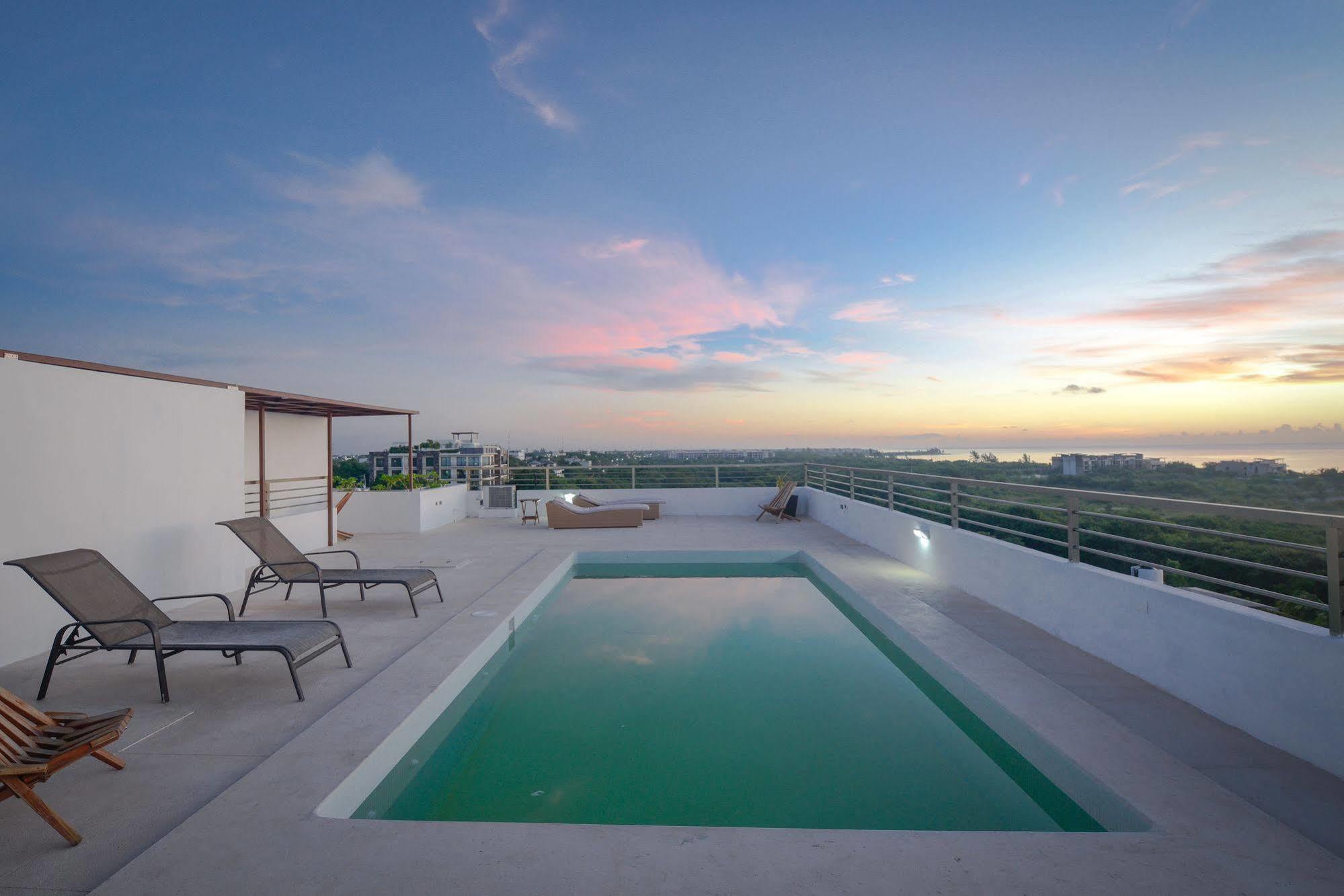 Coral Beach Condo Плая дел Кармен Екстериор снимка