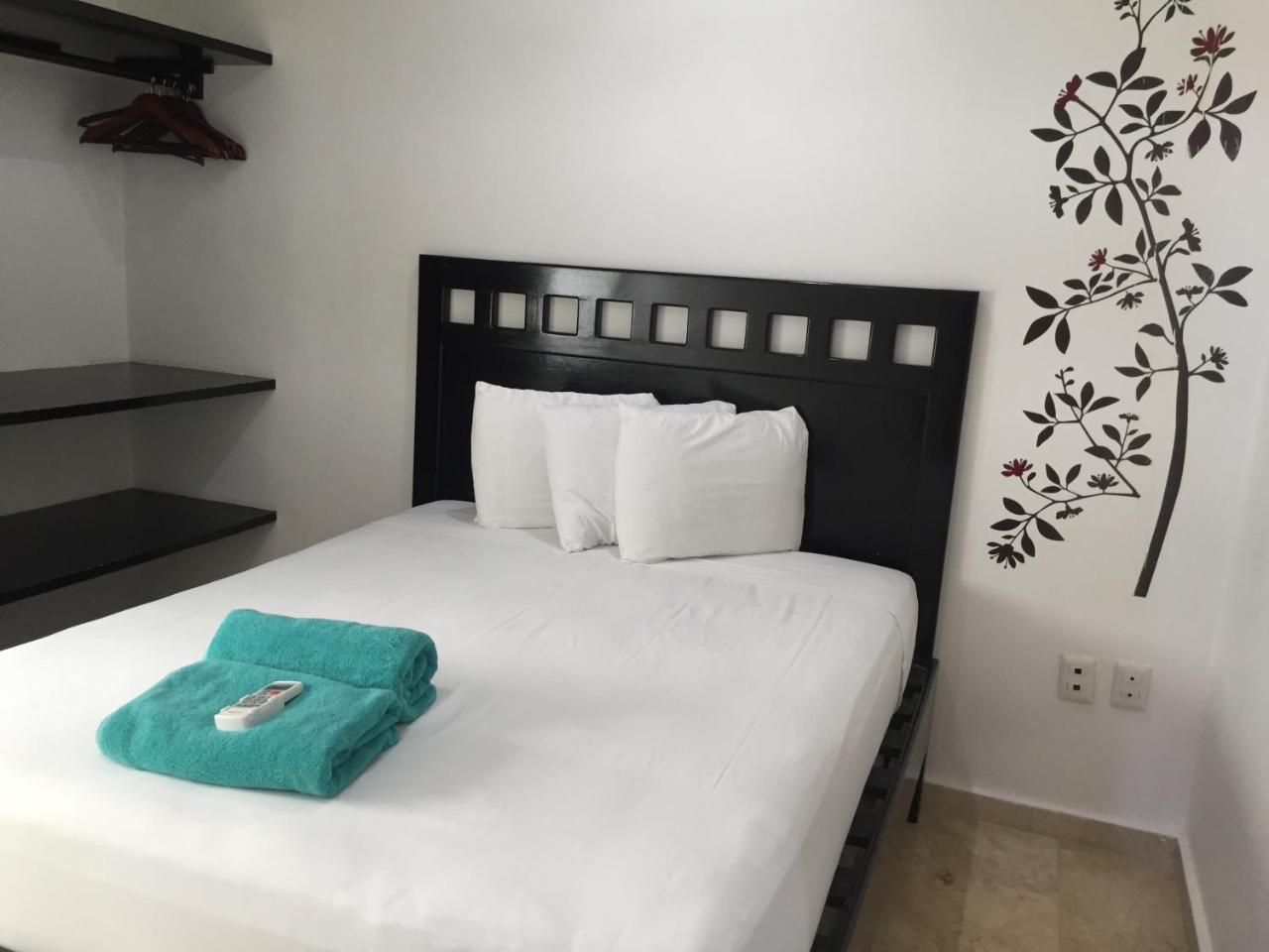Coral Beach Condo Плая дел Кармен Екстериор снимка