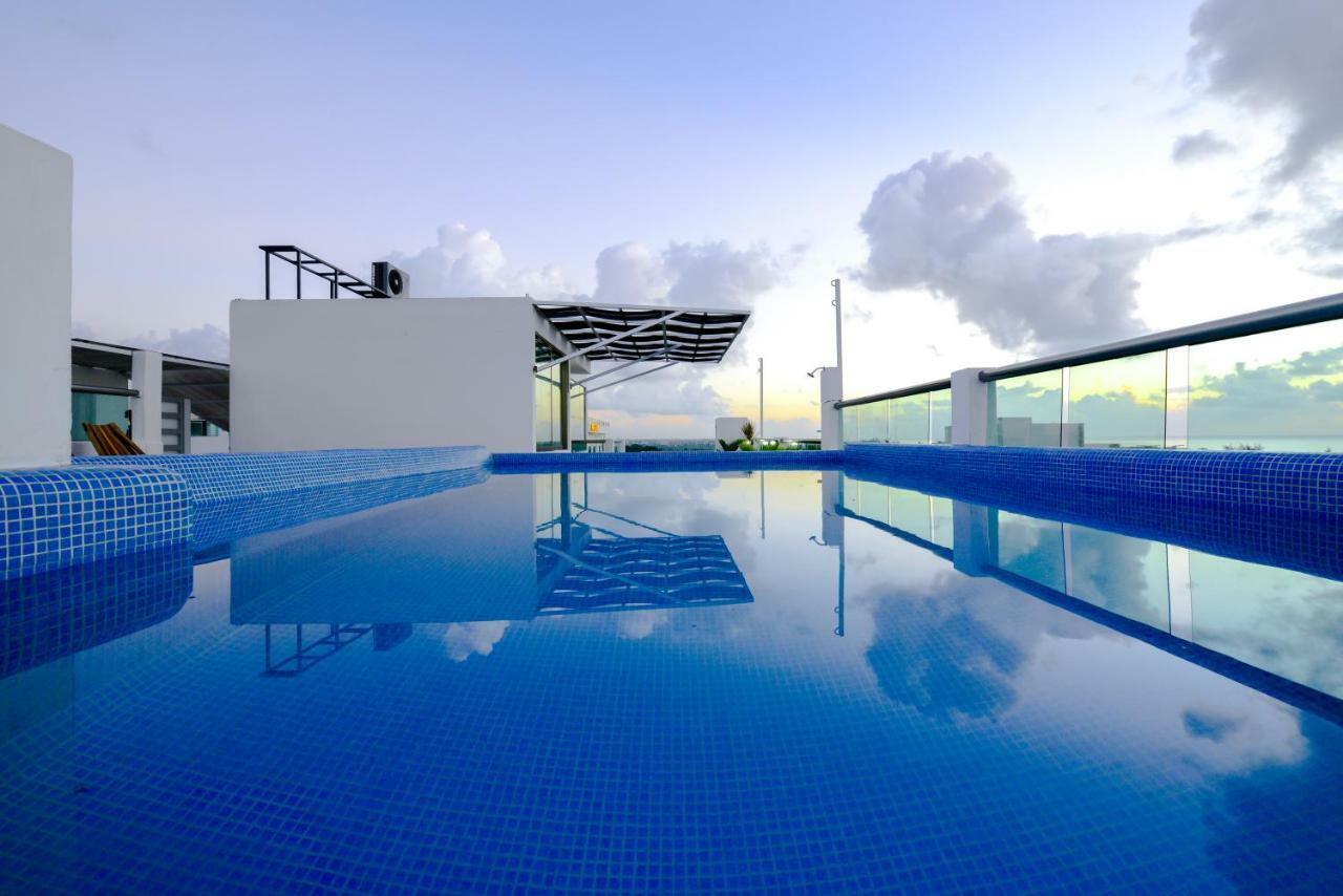 Coral Beach Condo Плая дел Кармен Екстериор снимка
